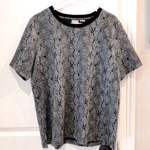 Chico’s Crewneck Black Snakeskin Print Short Sleeve Top Size Extra Large